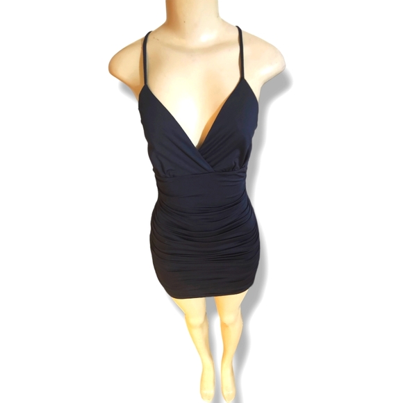 Lil Black Dress - Picture 4 of 6